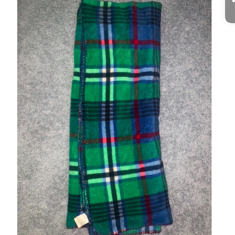 Green Plaid Throw Blanket